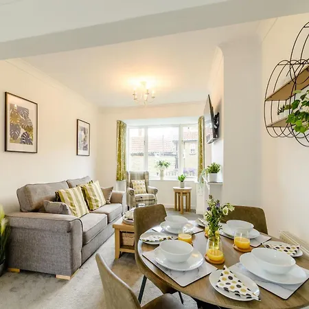 Holiday home 2 Bed In Scarborough 82716 Brompton (Scarborough)