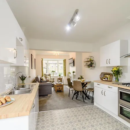 Holiday home 2 Bed In Scarborough 82716 Brompton (Scarborough)